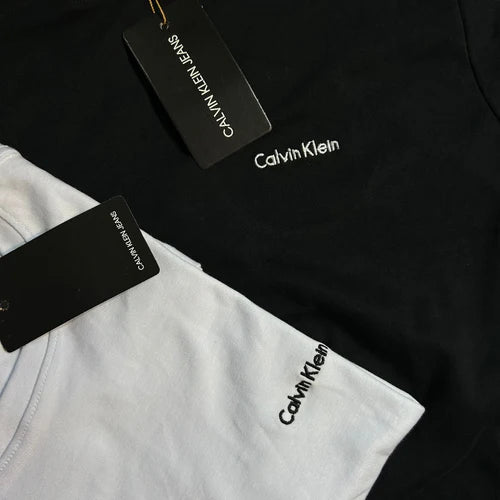 [3 KAUFEN, 5 ERHALTEN] C. Klein 5 T-Shirt-Set